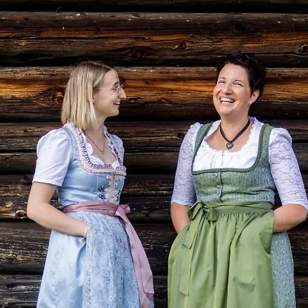 Der Oswalderhof בית הארחה 3*