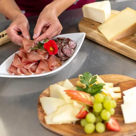 בית הארחה Der Oswalderhof אוברטיליאך