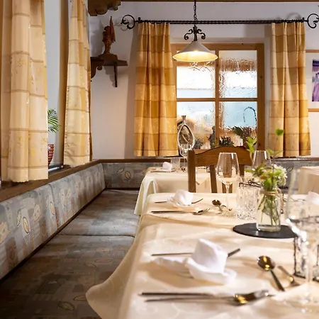 Der Oswalderhof אוברטיליאך